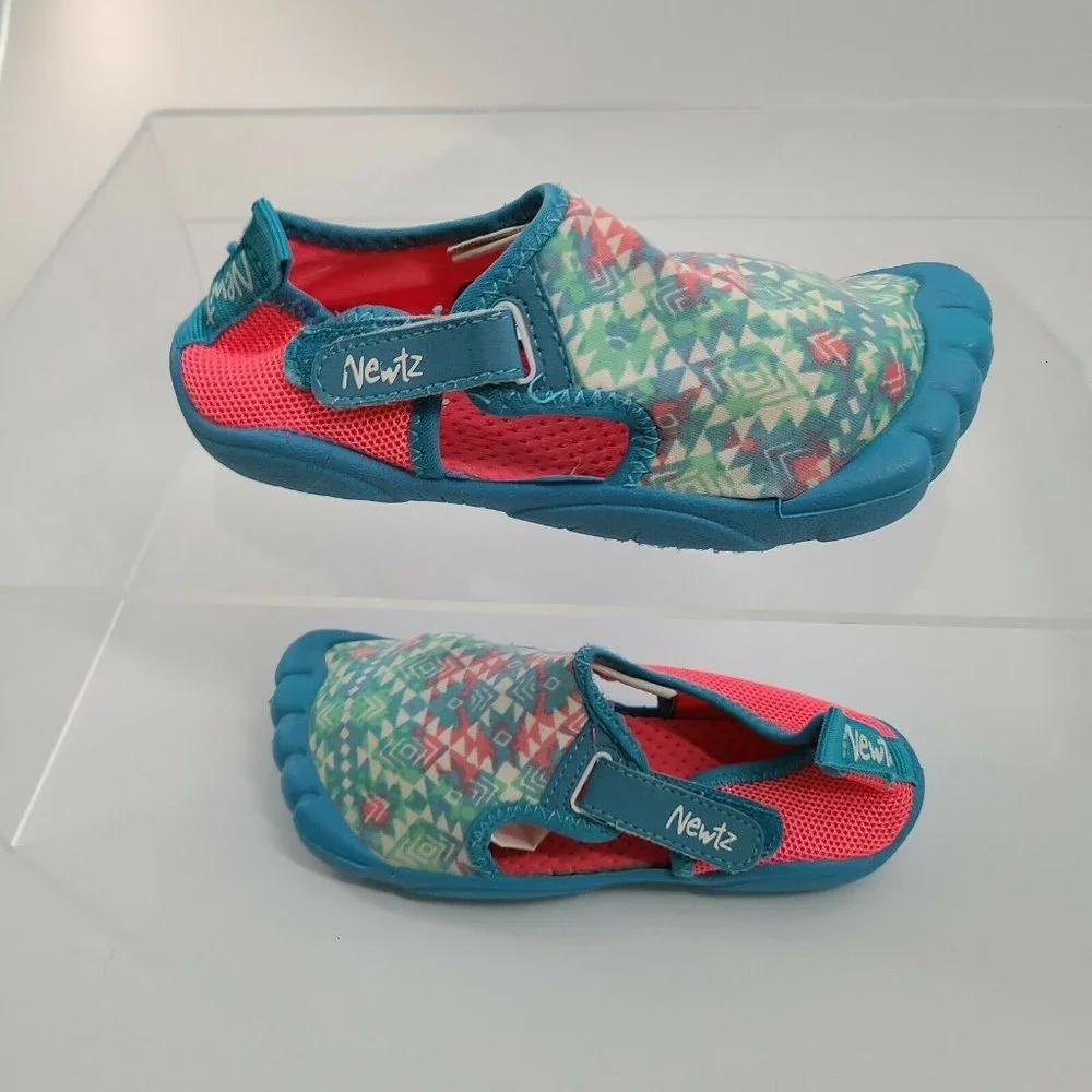 Newtz Girls' Youth Water‎ Shoes Size 11-12